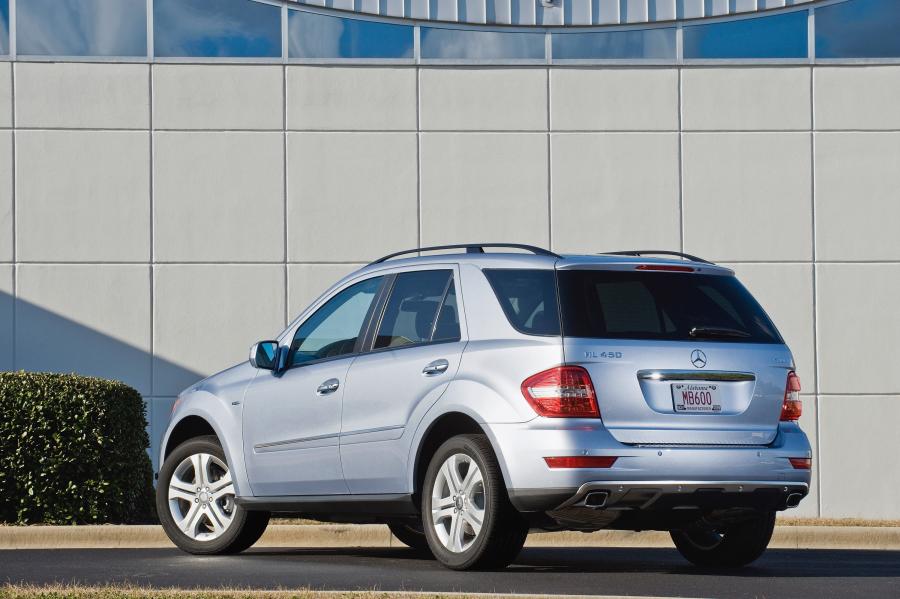  Mercedes-Benz ML450 Hybrid 2010 года  (фото 11 из 27)